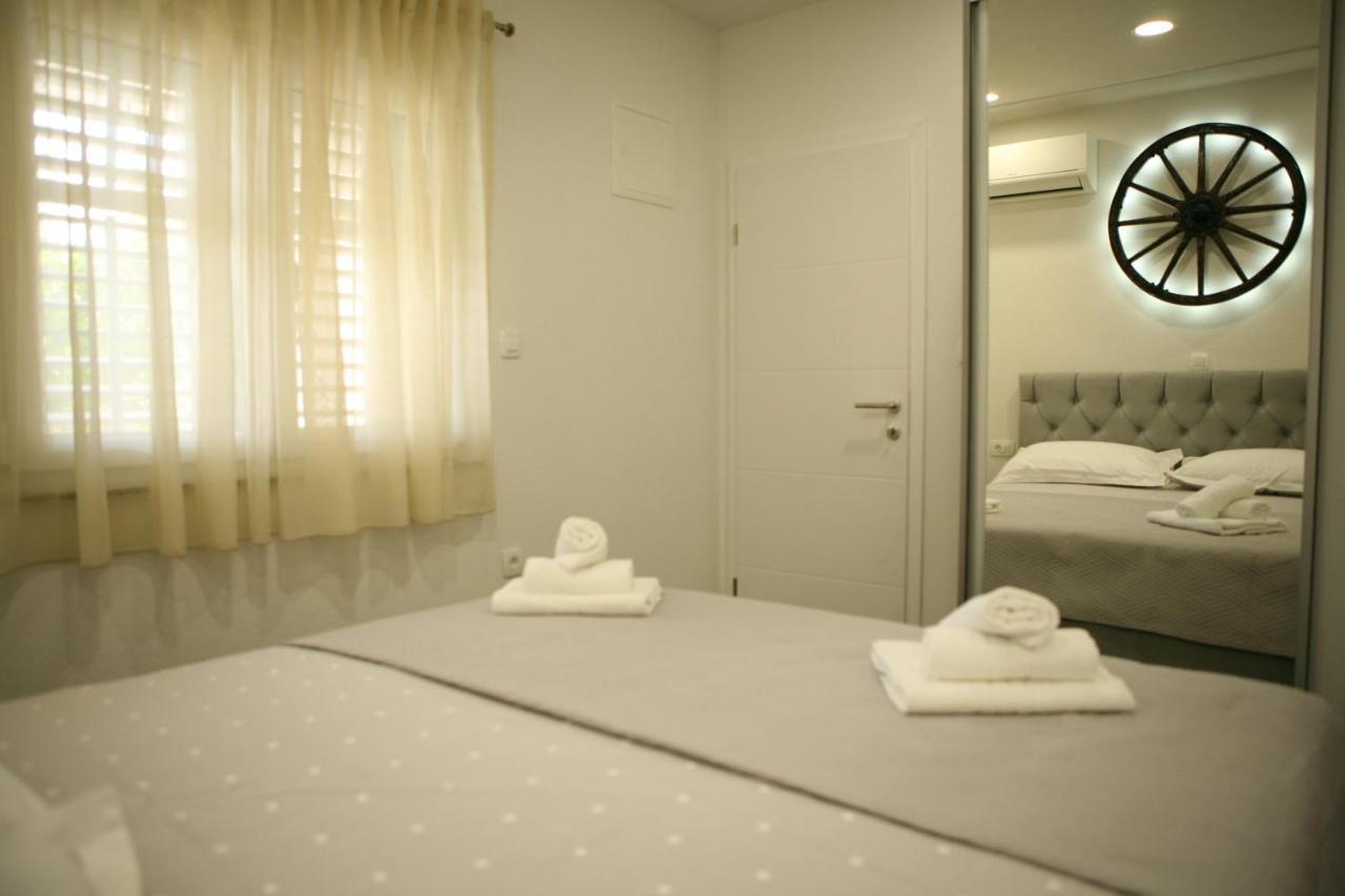Apartments Old Town Trogir Buitenkant foto