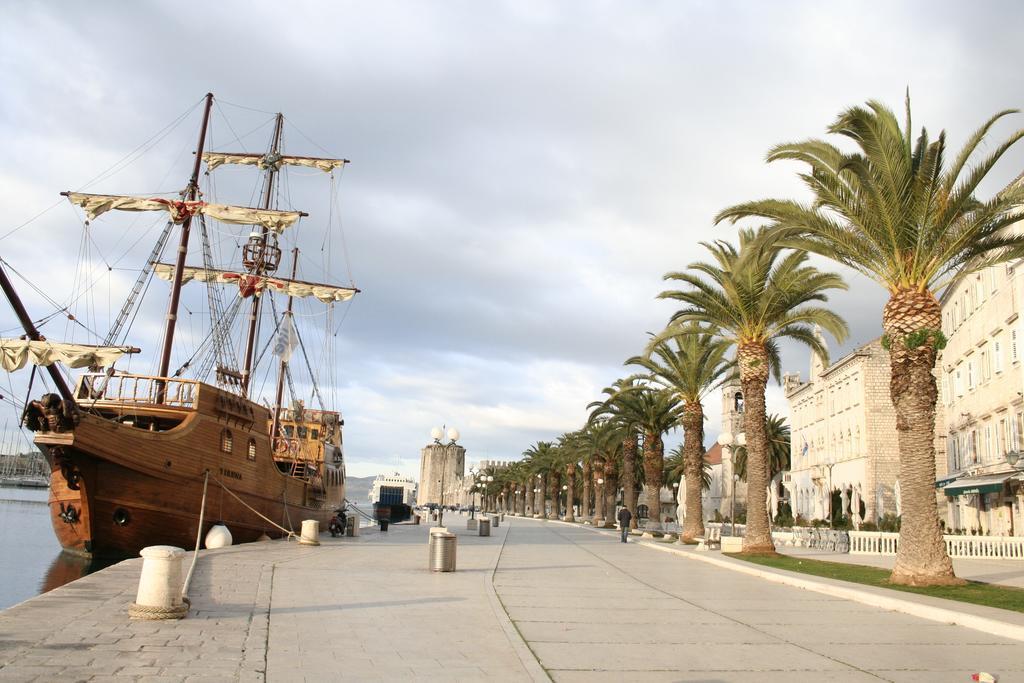 Apartments Old Town Trogir Buitenkant foto